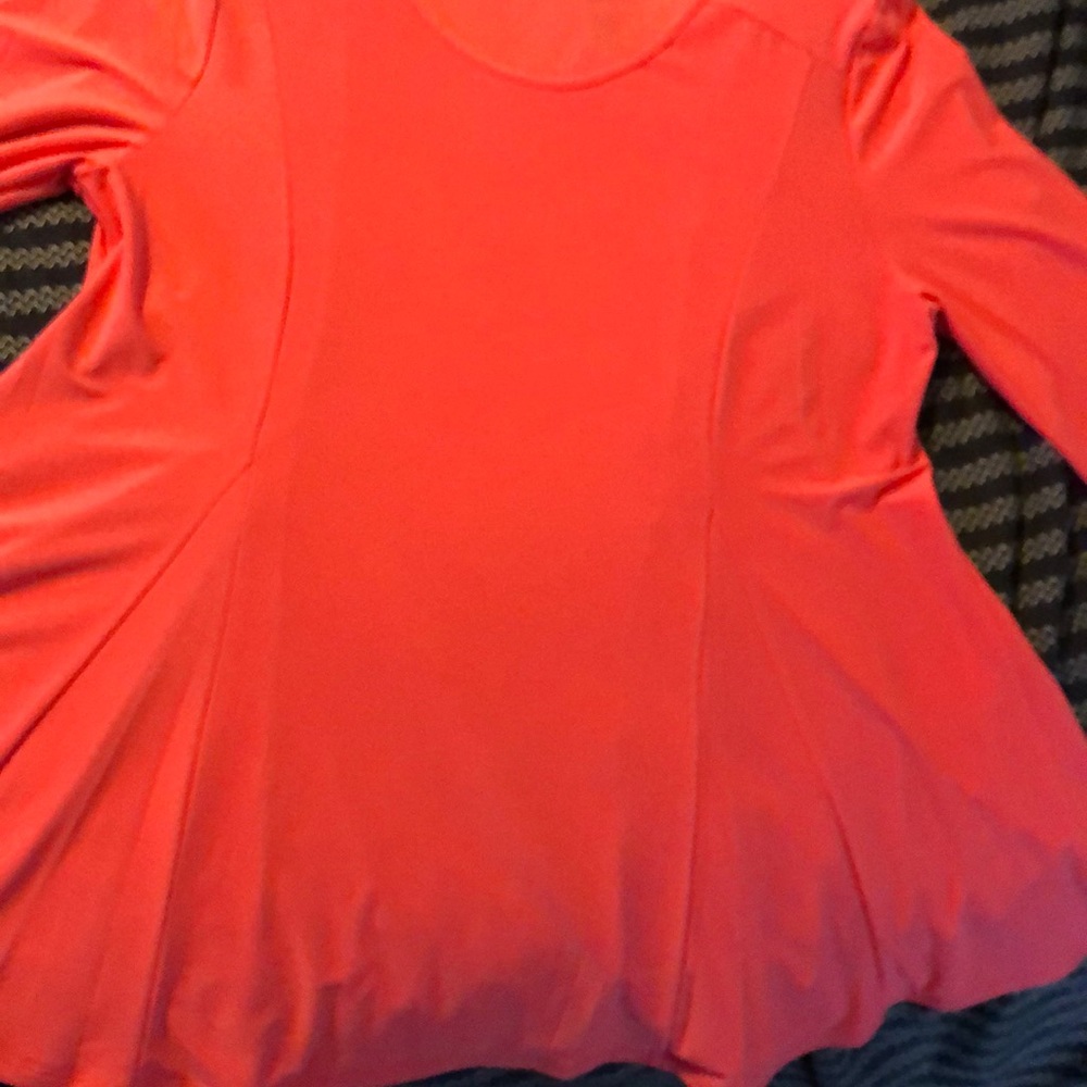 CeCe coral top - Picture 4 of 5